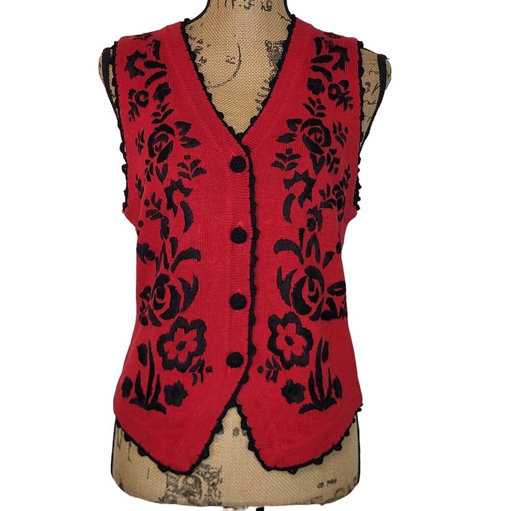 Vintage Arriviste Floral Embroidered & Crochet Buttons Scandinavian Design SZ MD - Picture 2 of 8